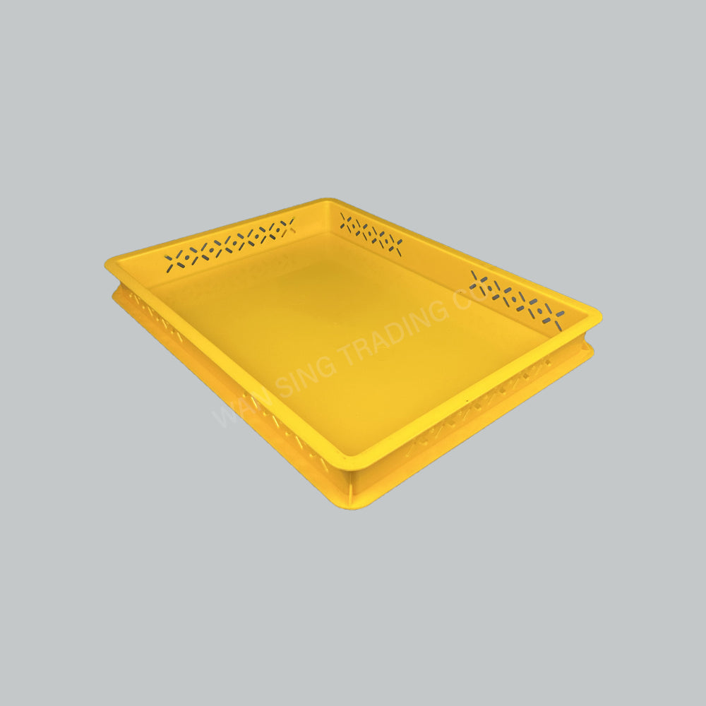 WINNER 133, STACKABLE IND CON+HOLE 500X370X50MM YL